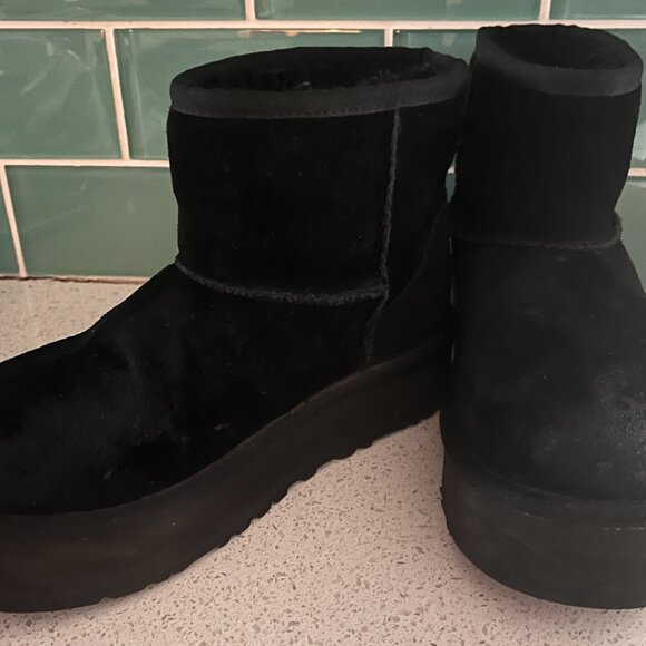 Black Mini Platform UGG Girls 3Y - Picture 1 of 5